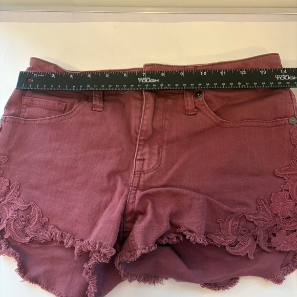 Mossimo Denim Shorts High Rise Lace Trim‎ Raw Hem Mauve 4/27 Super Stretch - Picture 4 of 12